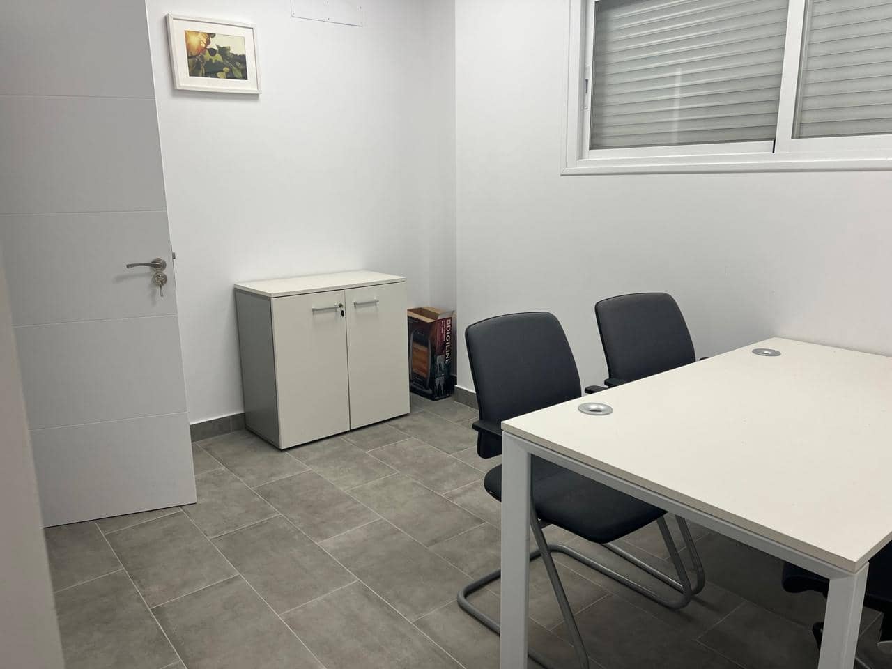 Local Comercial de 3 habitaciones en La Palma del Condado en venta - 200.000 € (Ref: 9394214)