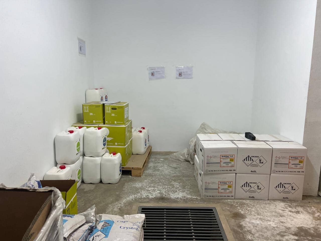 Local Comercial de 3 habitaciones en La Palma del Condado en venta - 200.000 € (Ref: 9394214)