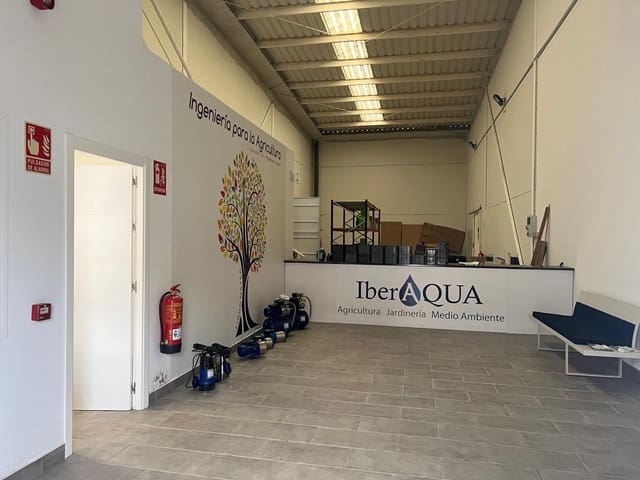 3 bedroom Commercial for sale in La Palma del Condado - € 200,000 (Ref: 9394214)