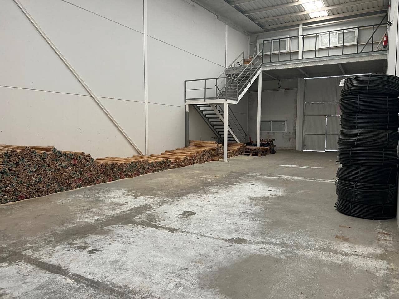 Local Comercial de 3 habitaciones en La Palma del Condado en venta - 200.000 € (Ref: 9394214)