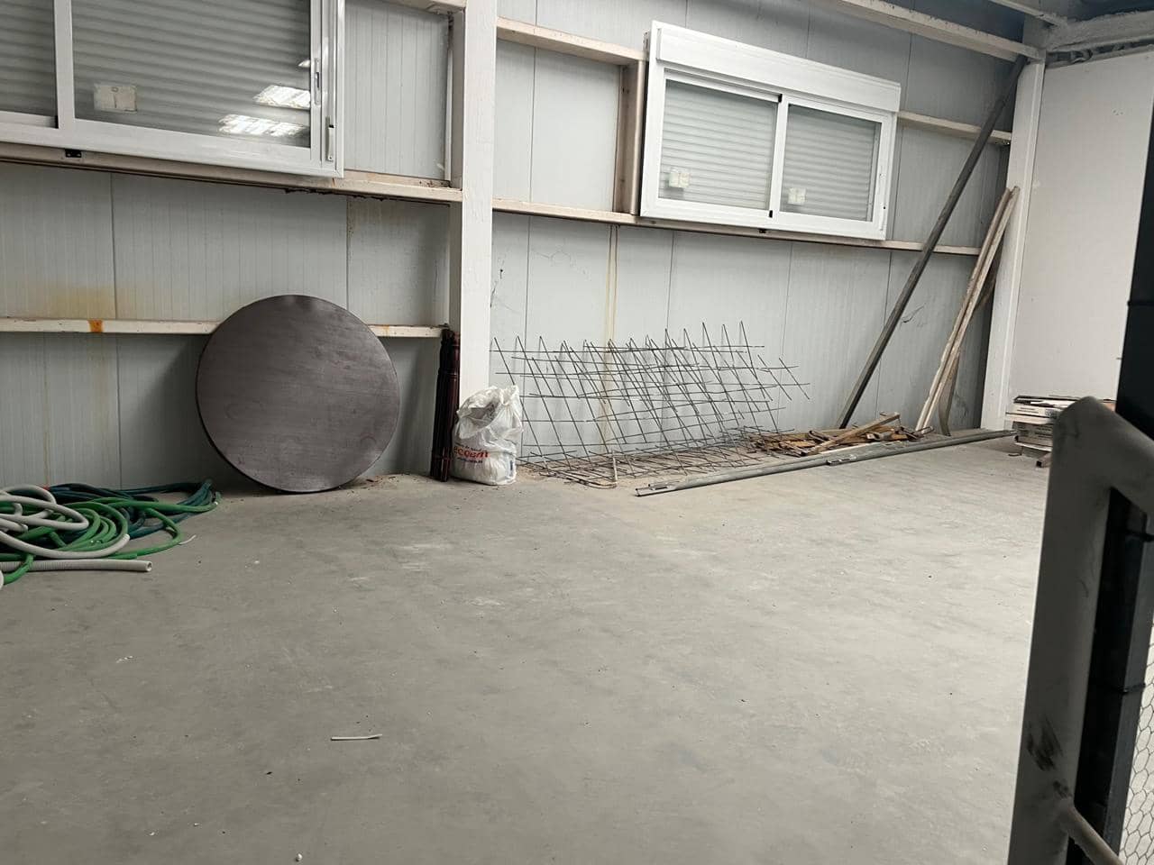 Local Comercial de 3 habitaciones en La Palma del Condado en venta - 200.000 € (Ref: 9394214)