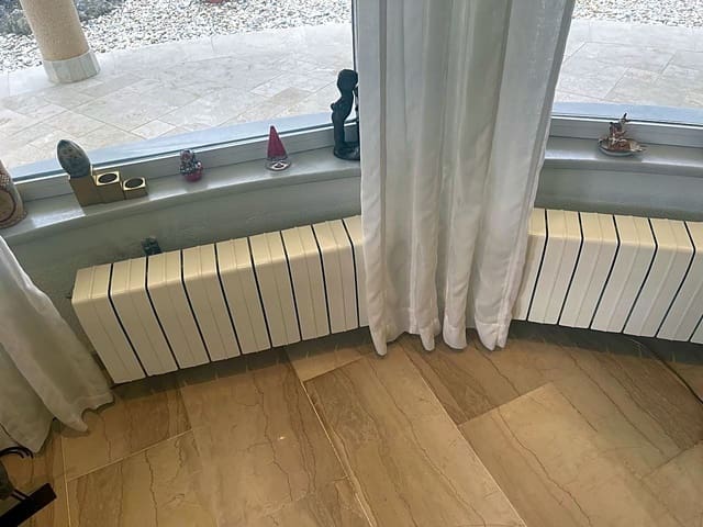 5 bedroom Villa for sale in Hinojos with pool garage - € 435,000 (Ref: 9394217)