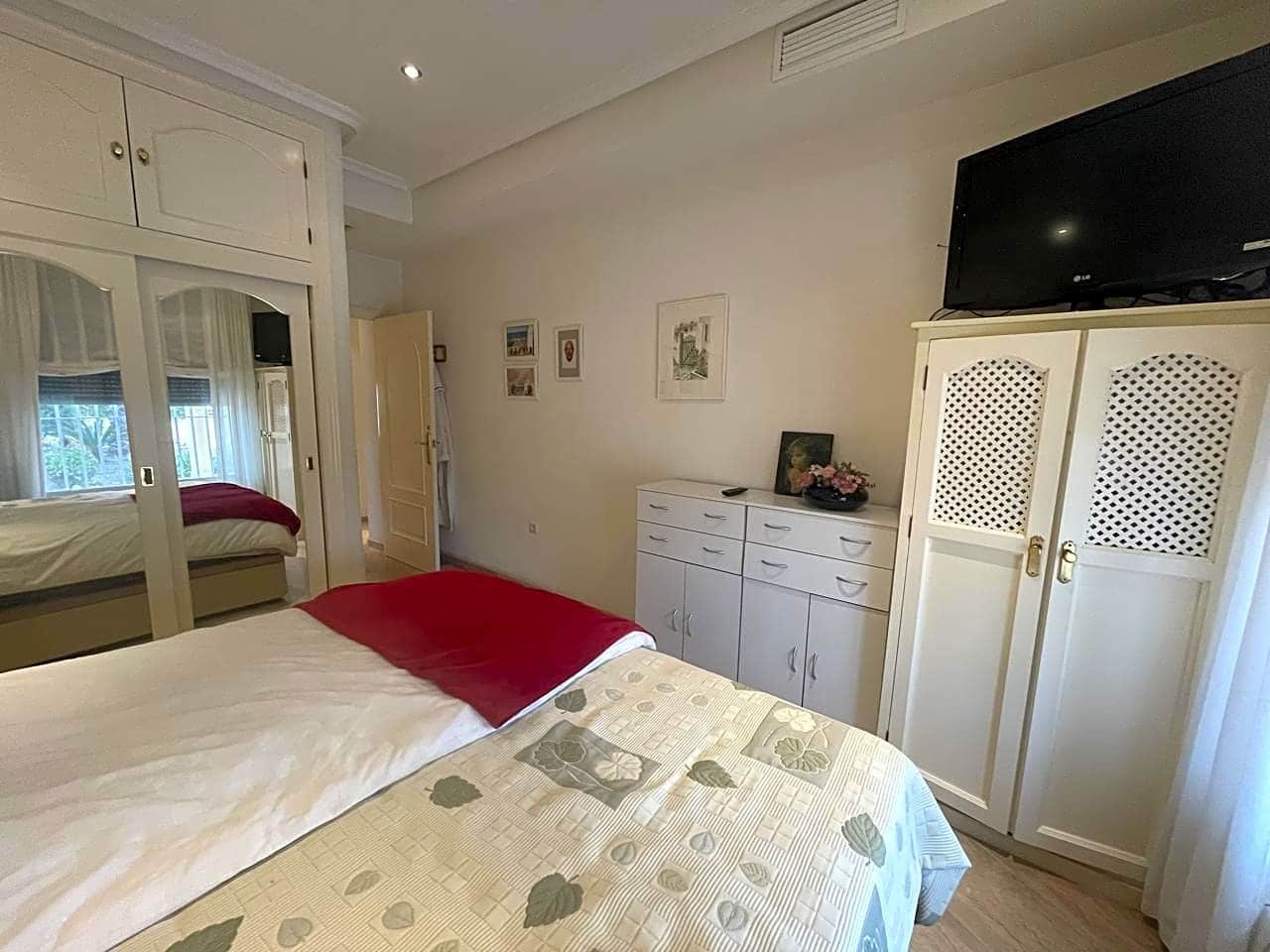 5 slaapkamer Villa te koop in Hinojos met zwembad garage - € 435.000 (Ref: 9394217)