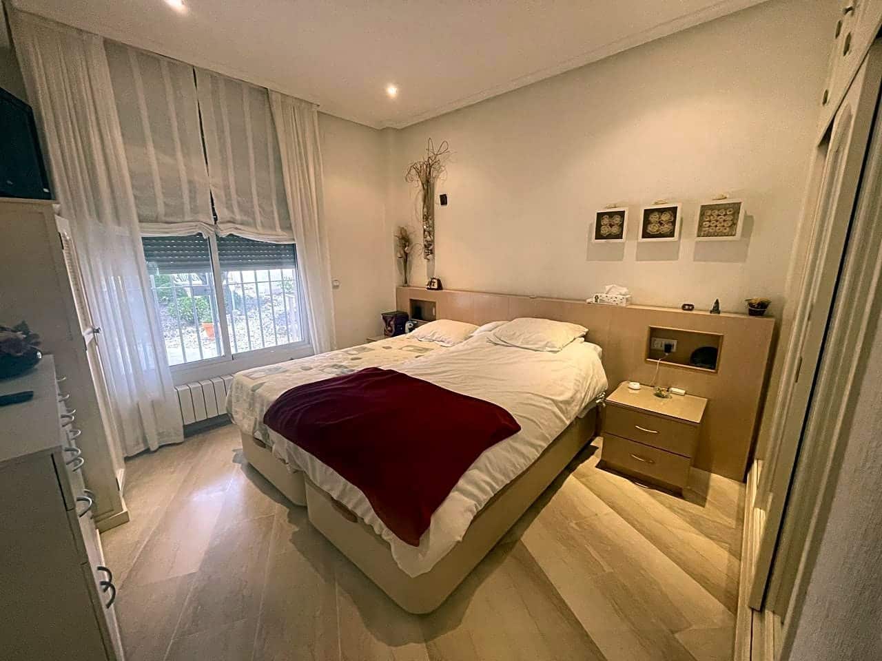 5 slaapkamer Villa te koop in Hinojos met zwembad garage - € 435.000 (Ref: 9394217)