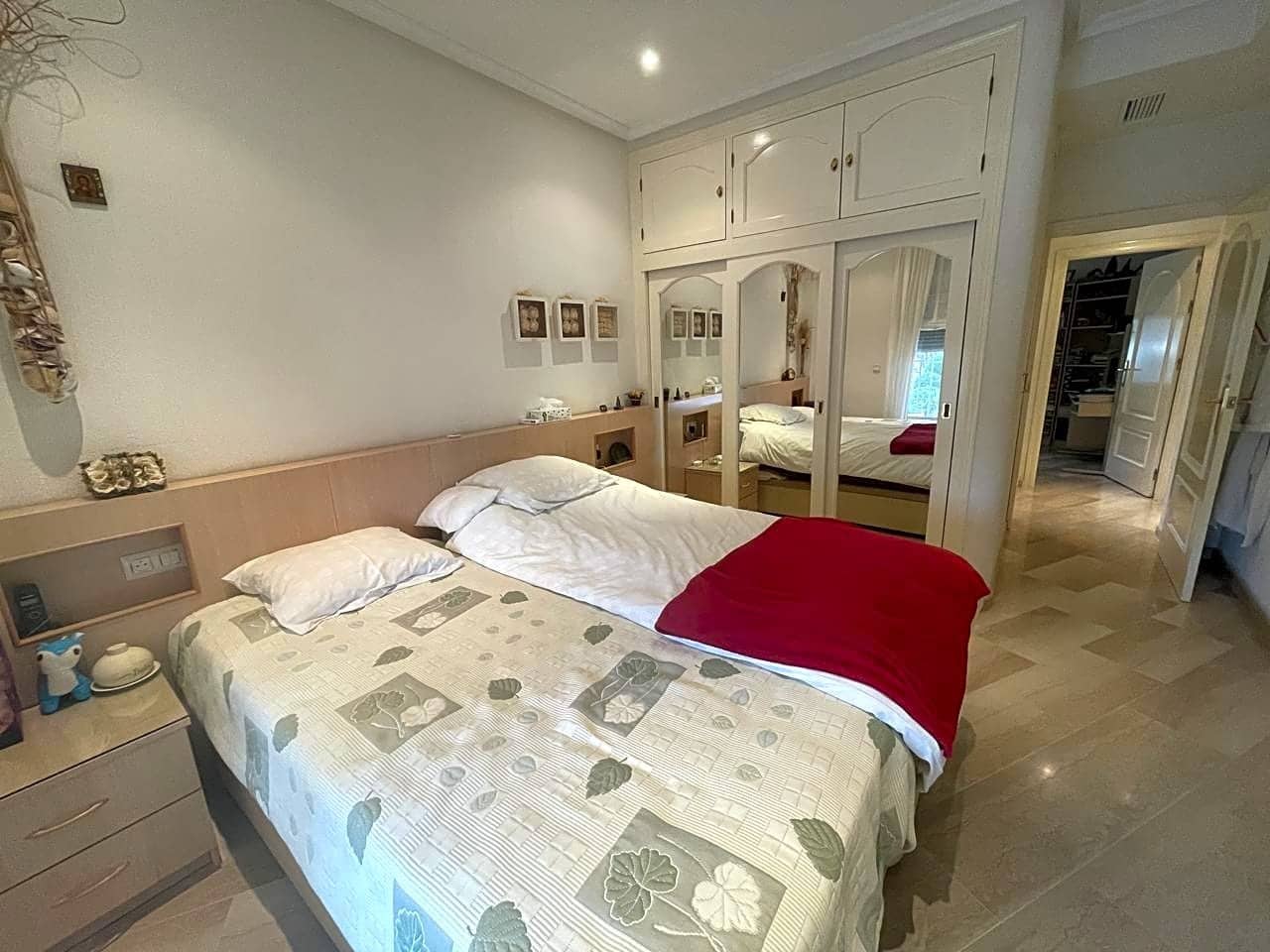 5 slaapkamer Villa te koop in Hinojos met zwembad garage - € 435.000 (Ref: 9394217)