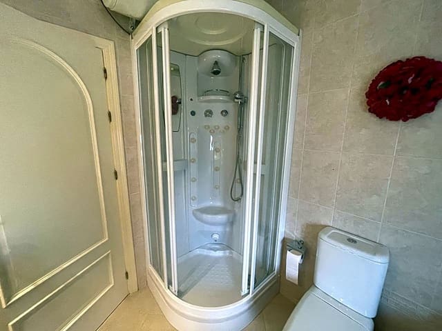 5 bedroom Villa for sale in Hinojos with pool garage - € 435,000 (Ref: 9394217)