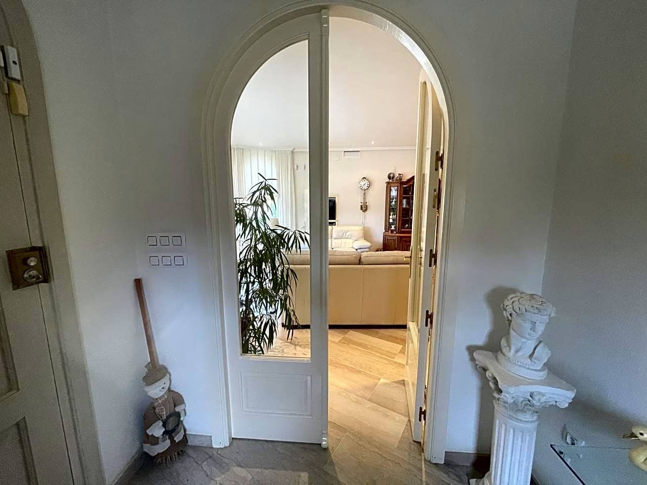 5 slaapkamer Villa te koop in Hinojos met zwembad garage - € 435.000 (Ref: 9394217)