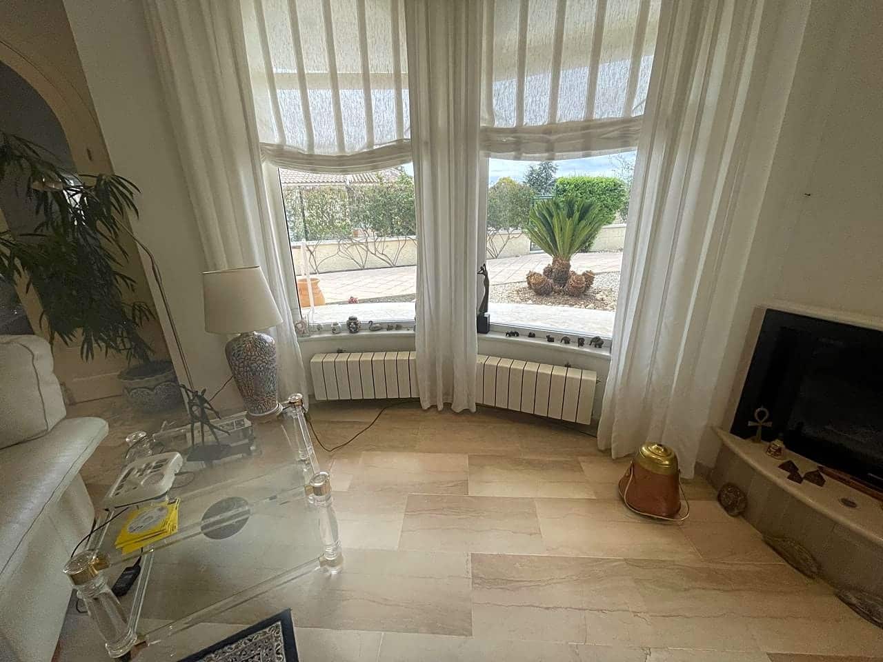 5 slaapkamer Villa te koop in Hinojos met zwembad garage - € 435.000 (Ref: 9394217)