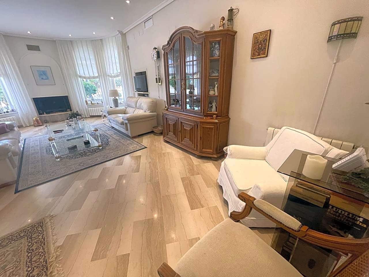 5 slaapkamer Villa te koop in Hinojos met zwembad garage - € 435.000 (Ref: 9394217)