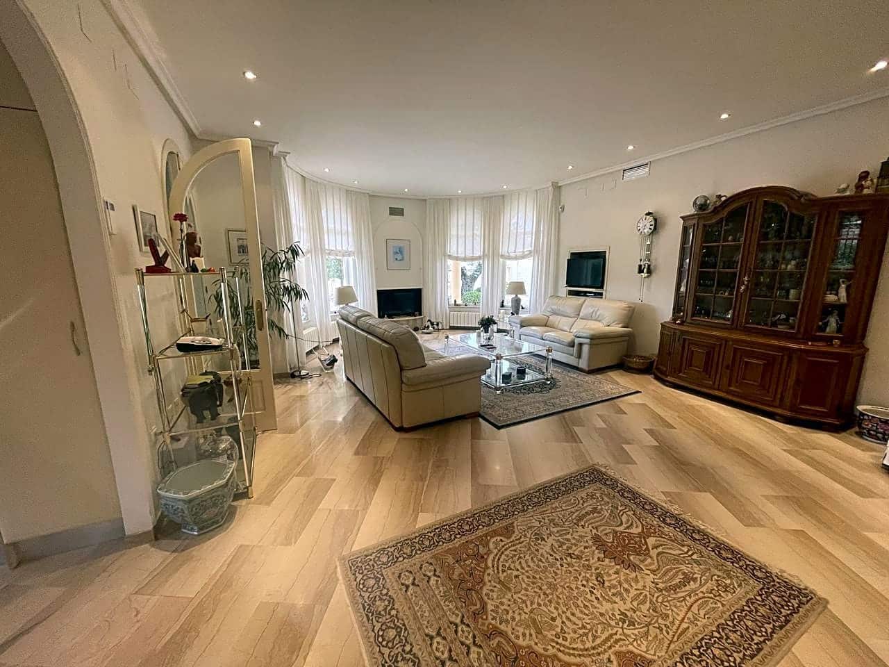 5 slaapkamer Villa te koop in Hinojos met zwembad garage - € 435.000 (Ref: 9394217)