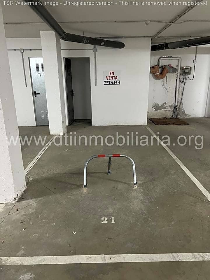Garage till salu i La Palma del Condado - 5 800 € (Ref: 9394220)