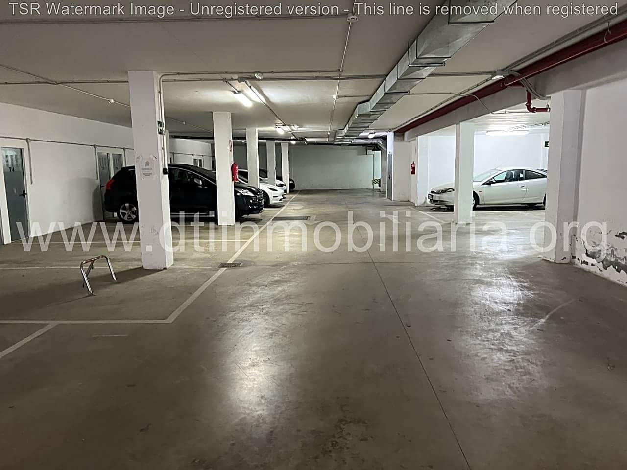 Garage till salu i La Palma del Condado - 5 800 € (Ref: 9394220)