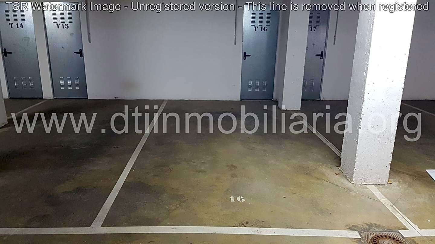 Garage till salu i La Palma del Condado - 5 800 € (Ref: 9394220)