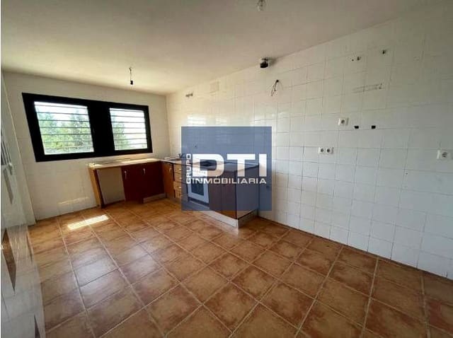 4 bedroom Flat for sale in Villablanca - € 63,000 (Ref: 9402640)