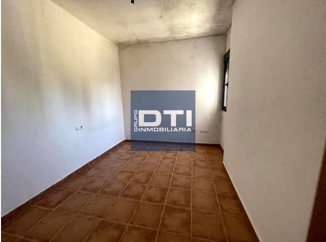4 bedroom Flat for sale in Villablanca - € 63,000 (Ref: 9402640)