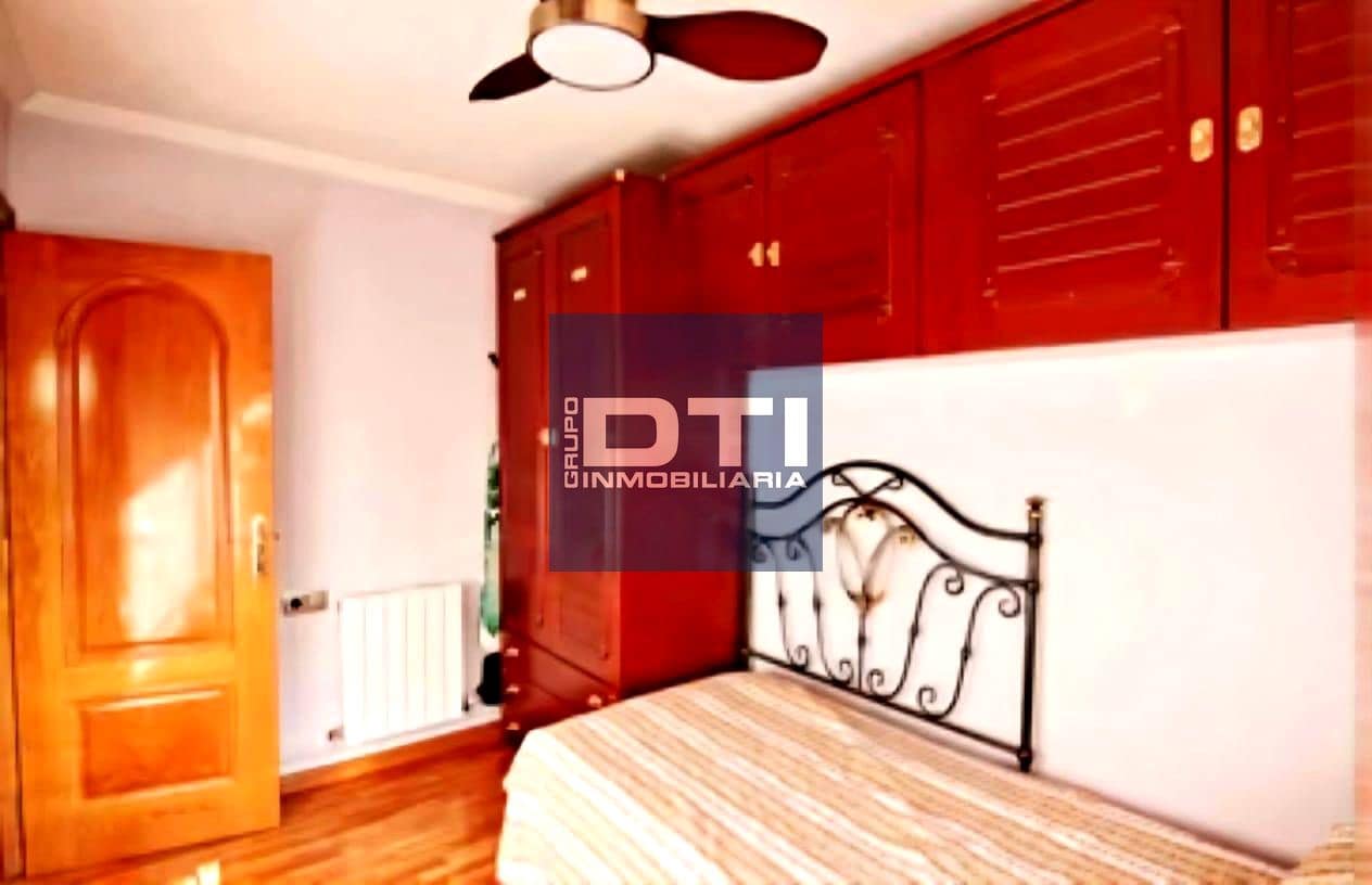 3 soveværelse Lejlighed til salg i Alicante by med garage - € 330.000 (Ref: 9409835)