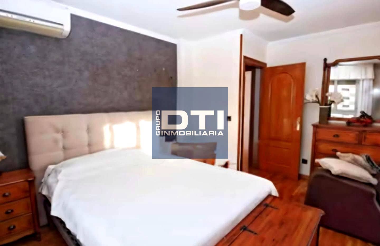 3 soveværelse Lejlighed til salg i Alicante by med garage - € 330.000 (Ref: 9409835)