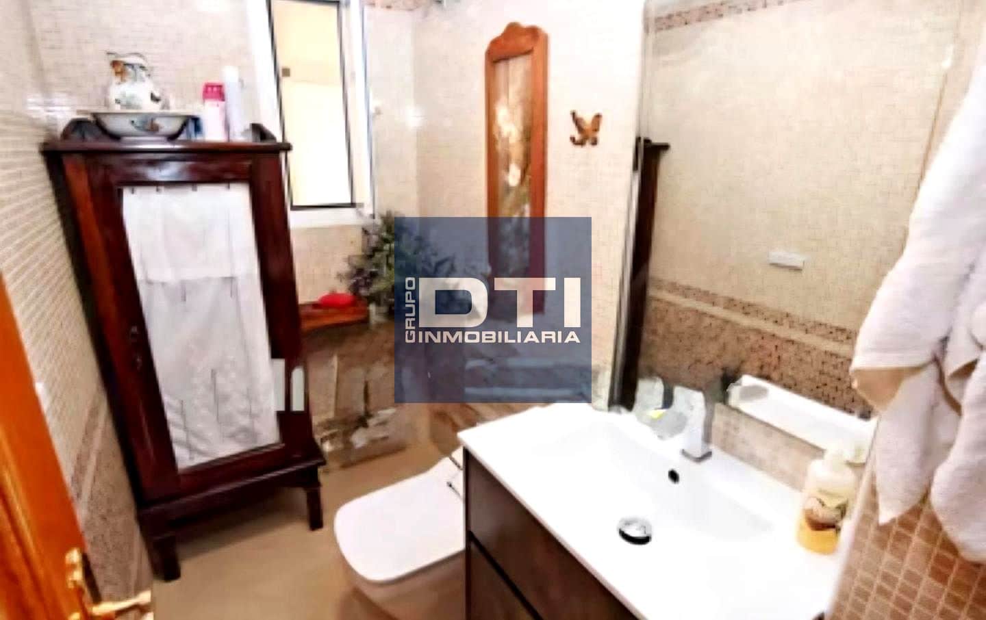 3 soveværelse Lejlighed til salg i Alicante by med garage - € 330.000 (Ref: 9409835)