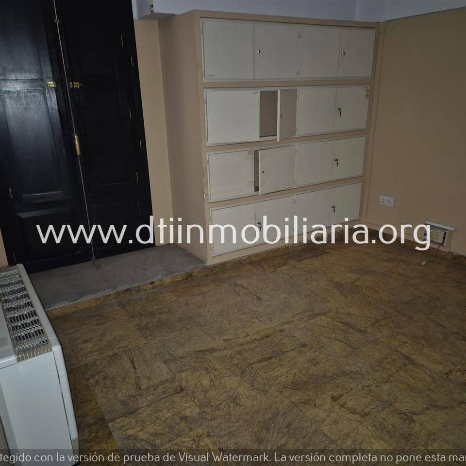 12 bedroom Villa for sale in La Palma del Condado - € 427,000 (Ref: 9429415)