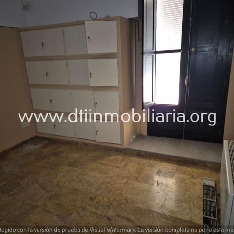 12 bedroom Villa for sale in La Palma del Condado - € 427,000 (Ref: 9429415)