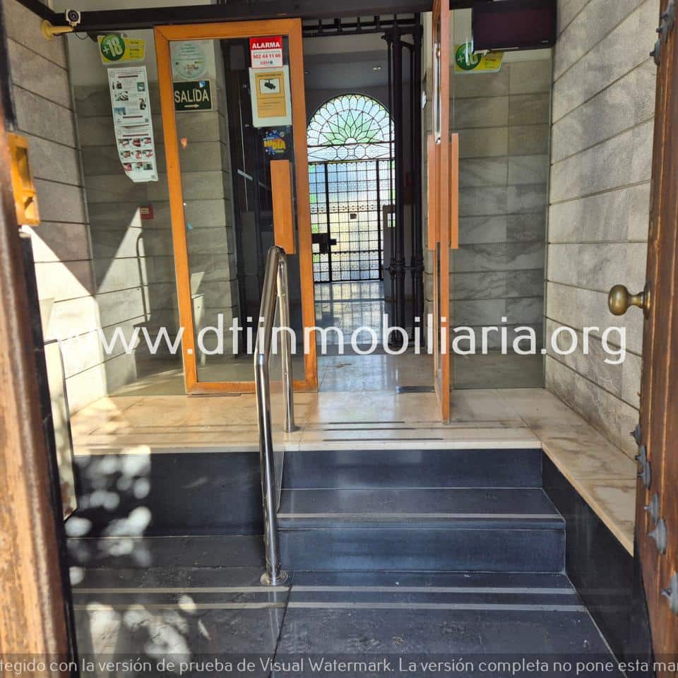 12 bedroom Villa for sale in La Palma del Condado - € 427,000 (Ref: 9429415)