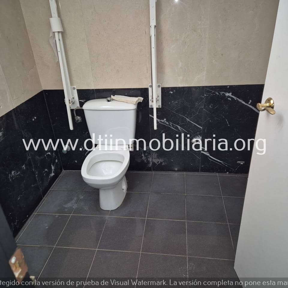 12 bedroom Villa for sale in La Palma del Condado - € 427,000 (Ref: 9429415)