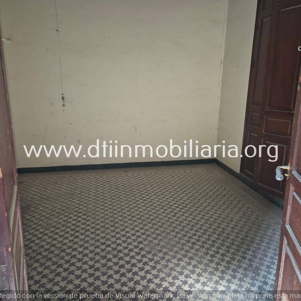 12 bedroom Villa for sale in La Palma del Condado - € 427,000 (Ref: 9429415)