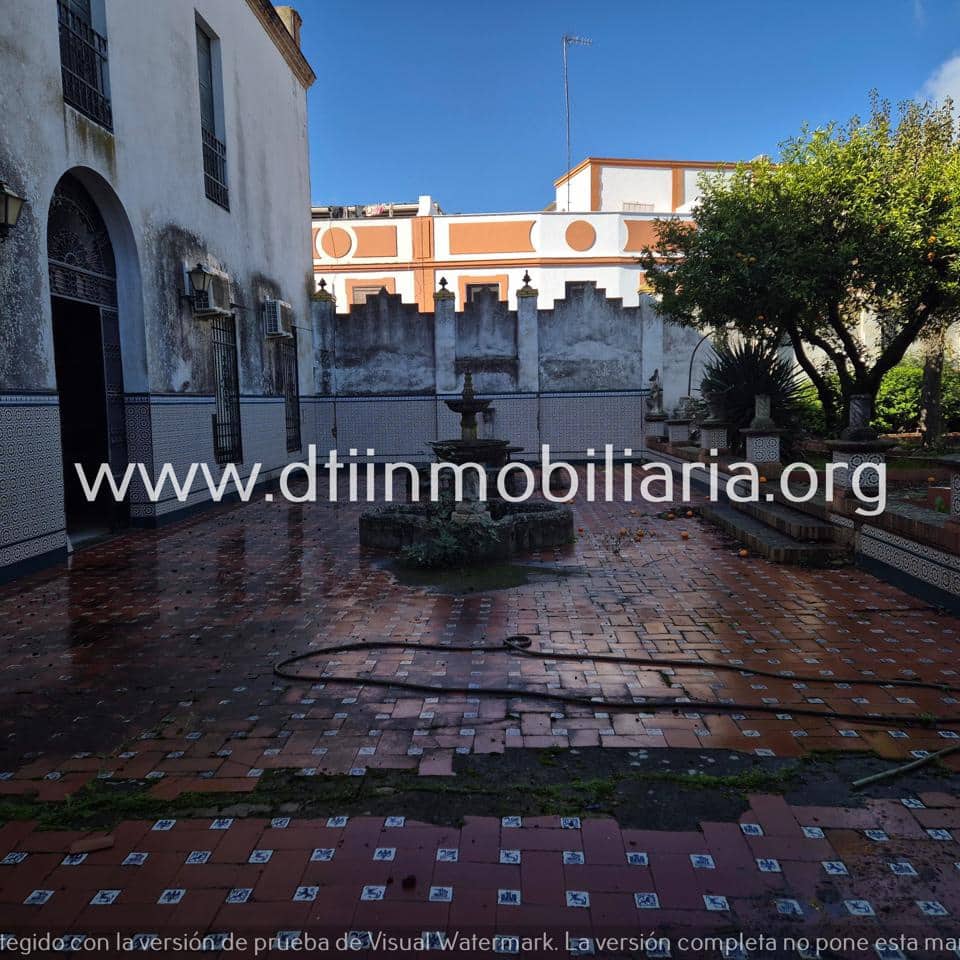 12 bedroom Villa for sale in La Palma del Condado - € 427,000 (Ref: 9429415)