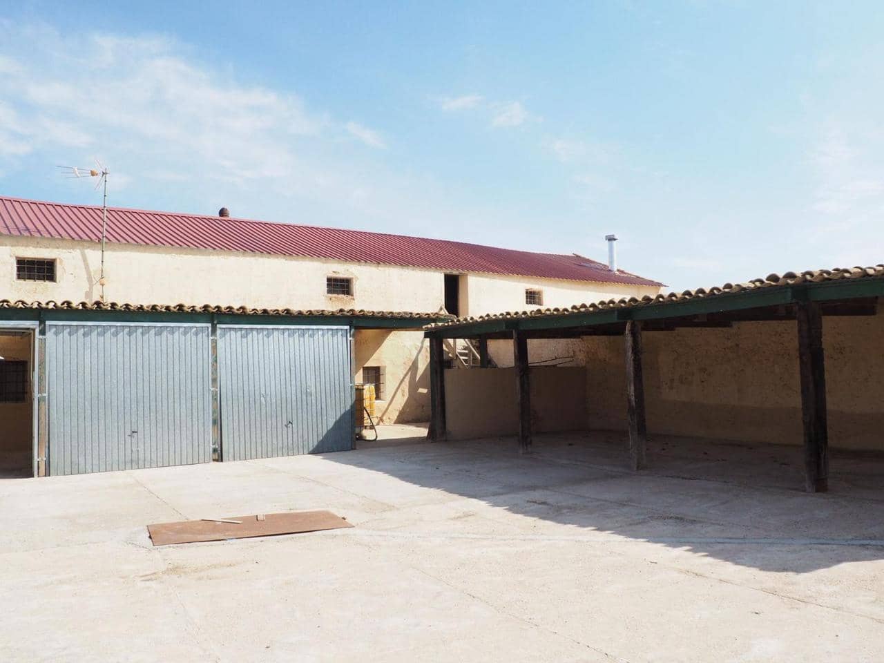 Finca/Casa Rural de 30 habitaciones en Munera en venta con piscina - 2.795.000 € (Ref: 9460648)