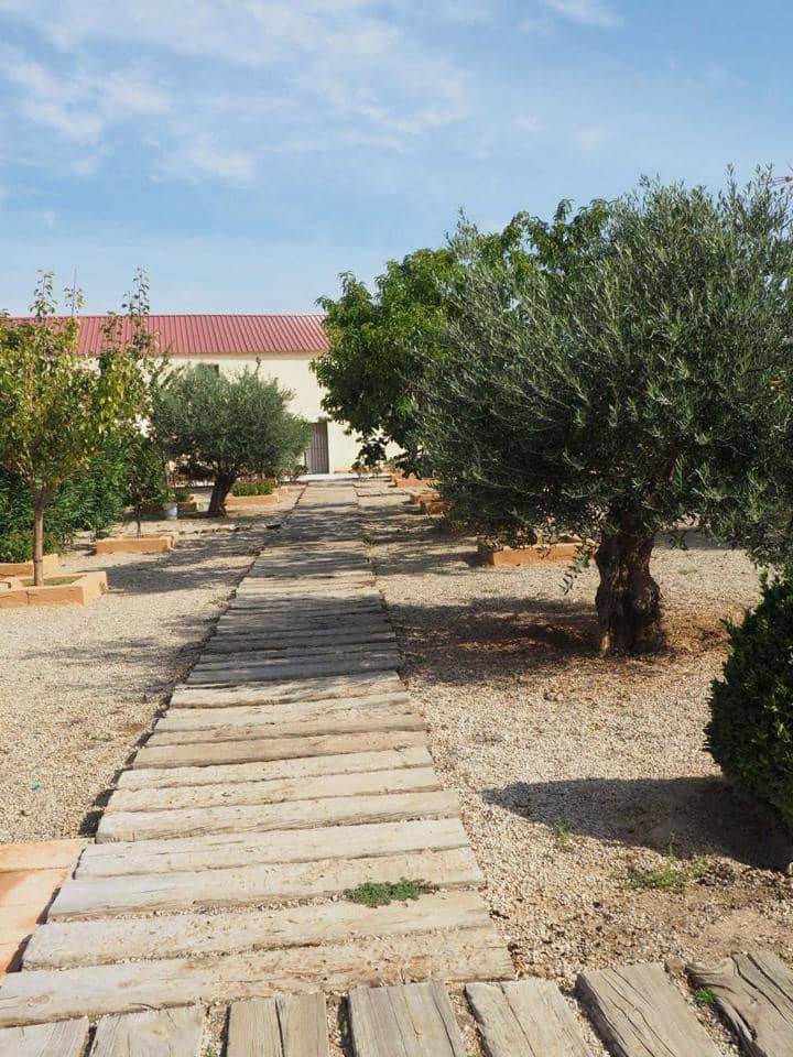 Finca/Casa Rural de 30 habitaciones en Munera en venta con piscina - 2.795.000 € (Ref: 9460648)