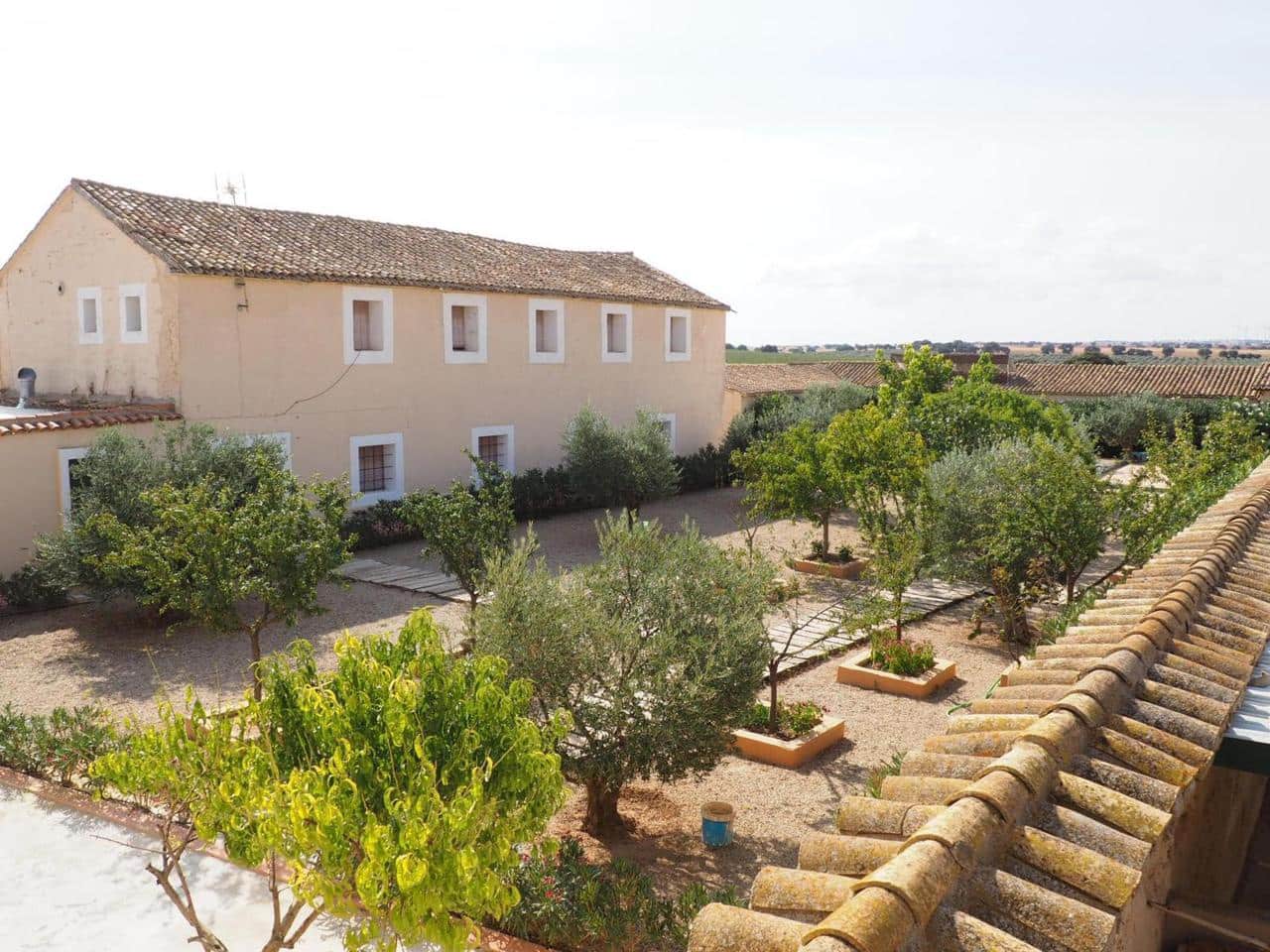 Finca/Casa Rural de 30 habitaciones en Munera en venta con piscina - 2.795.000 € (Ref: 9460648)