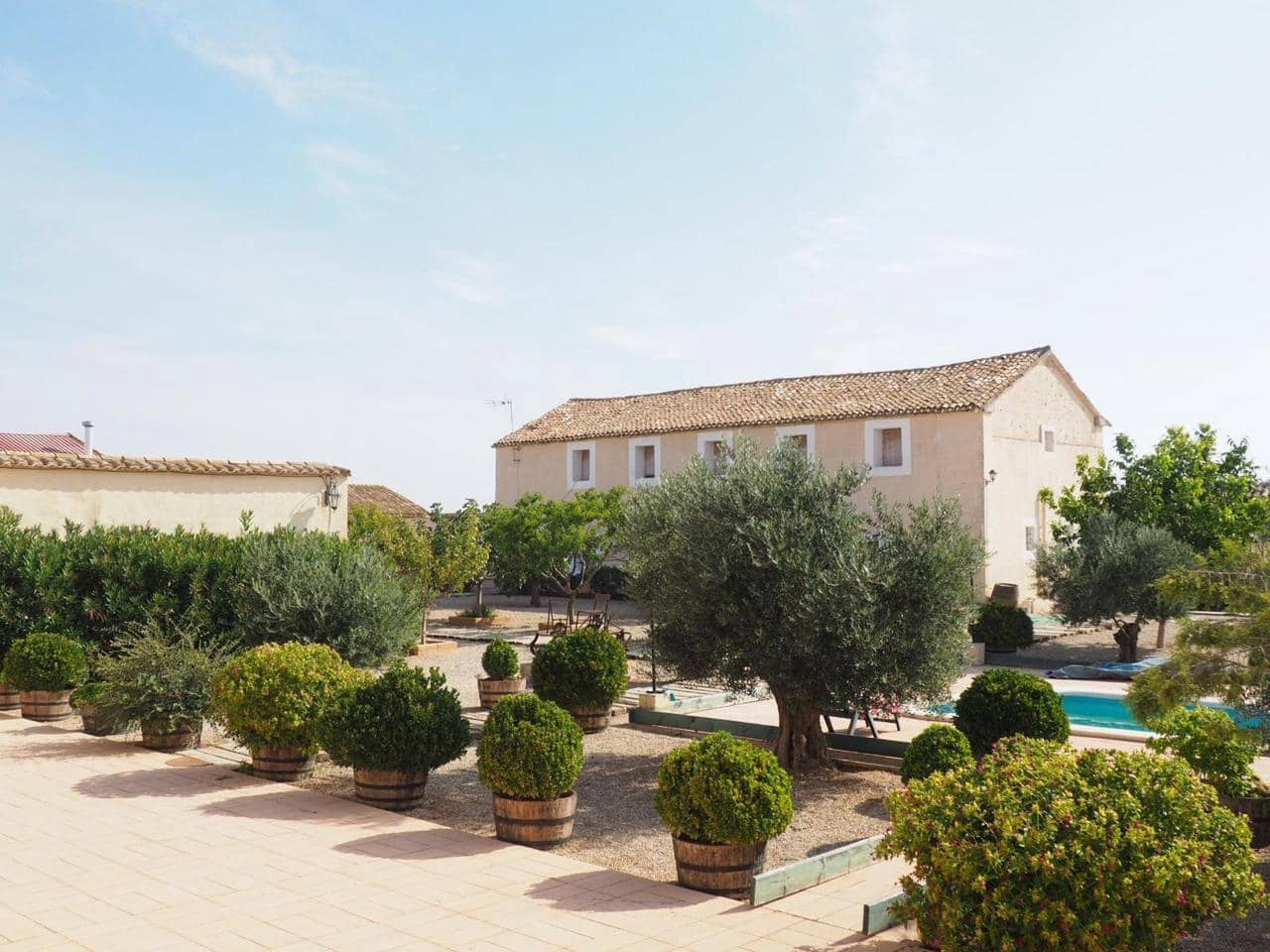 Finca/Casa Rural de 30 habitaciones en Munera en venta con piscina - 2.795.000 € (Ref: 9460648)