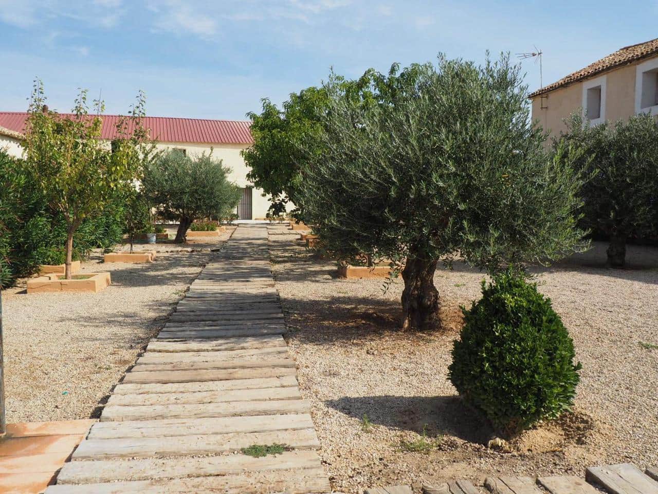 Finca/Casa Rural de 30 habitaciones en Munera en venta con piscina - 2.795.000 € (Ref: 9460648)