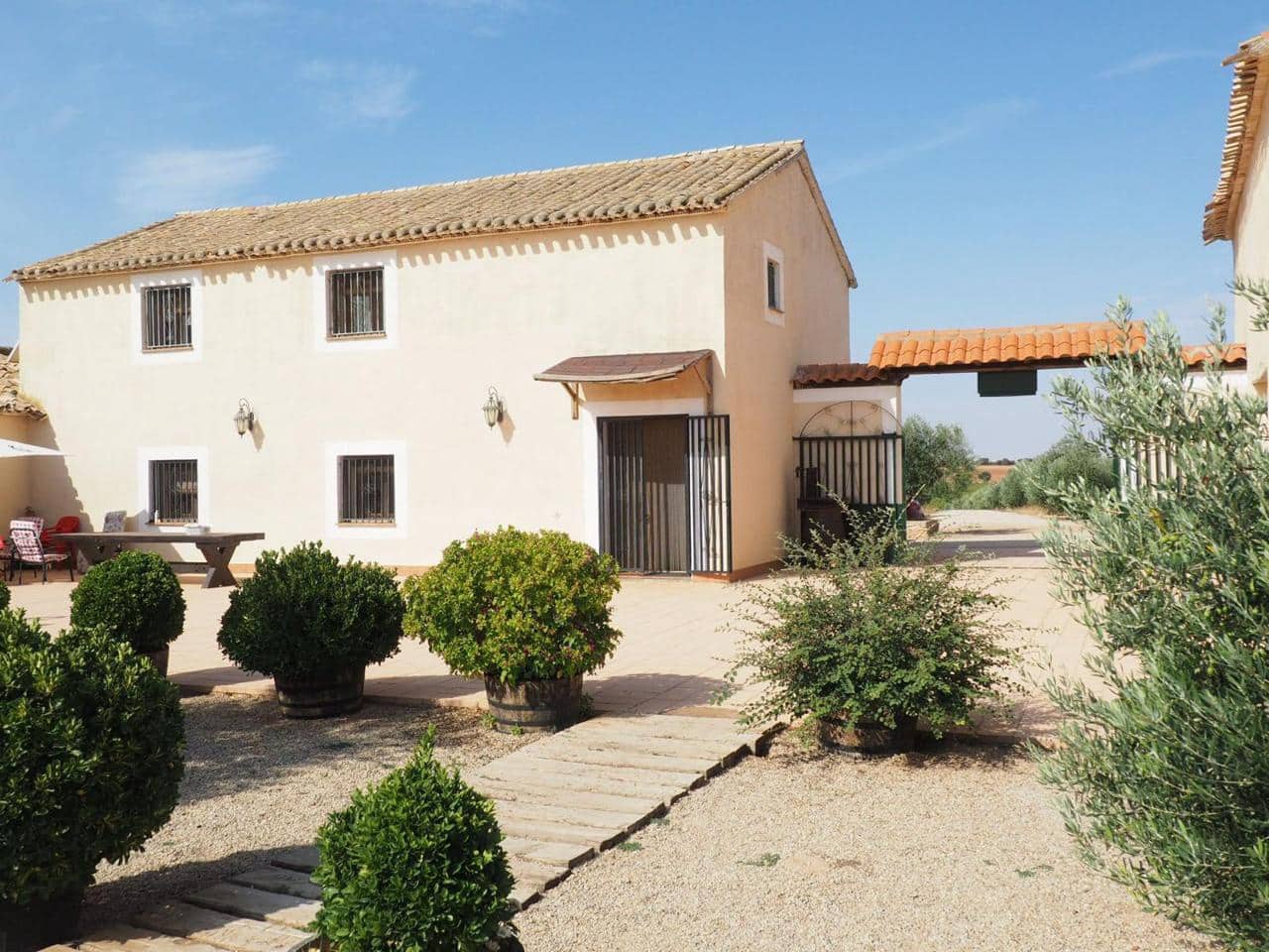 Finca/Casa Rural de 30 habitaciones en Munera en venta con piscina - 2.795.000 € (Ref: 9460648)