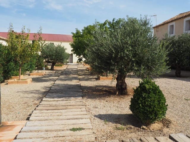 30 sovrum Finca/Hus på landet till salu i Munera med pool - 2 795 000 € (Ref: 9460648)