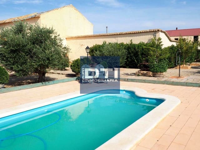 Finca/Casa Rural de 30 habitaciones en Munera en venta con piscina - 2.795.000 € (Ref: 9460648)