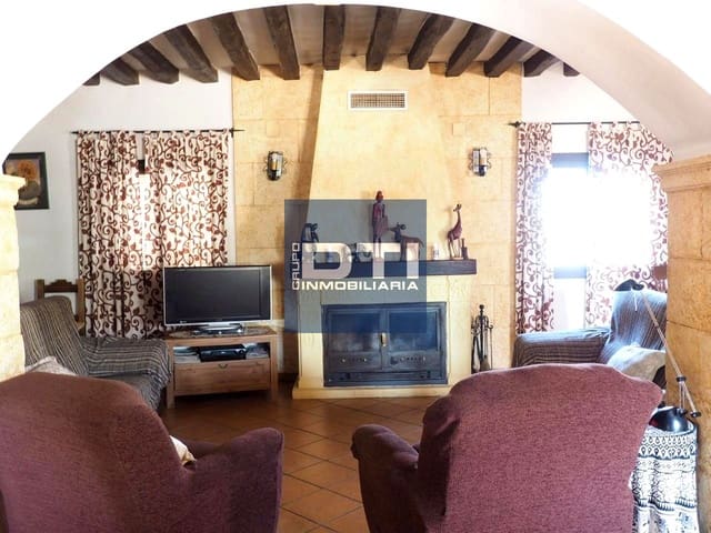 Finca/Casa Rural de 30 habitaciones en Munera en venta con piscina - 2.795.000 € (Ref: 9460648)
