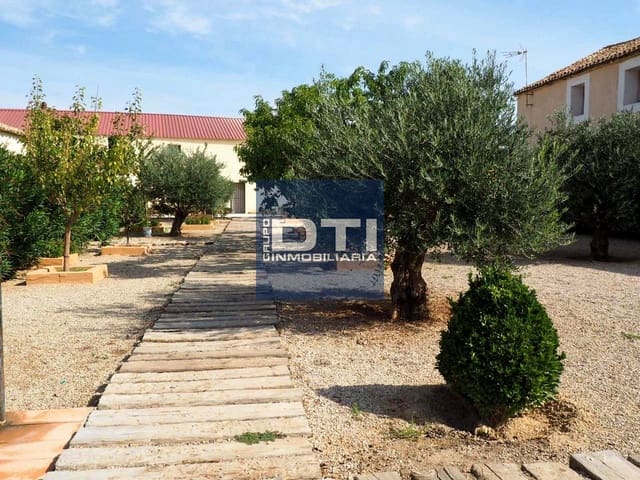 Finca/Casa Rural de 30 habitaciones en Munera en venta con piscina - 2.795.000 € (Ref: 9460648)