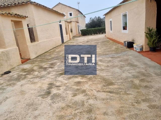 Finca/Casa Rural de 30 habitaciones en Munera en venta con piscina - 2.795.000 € (Ref: 9460648)