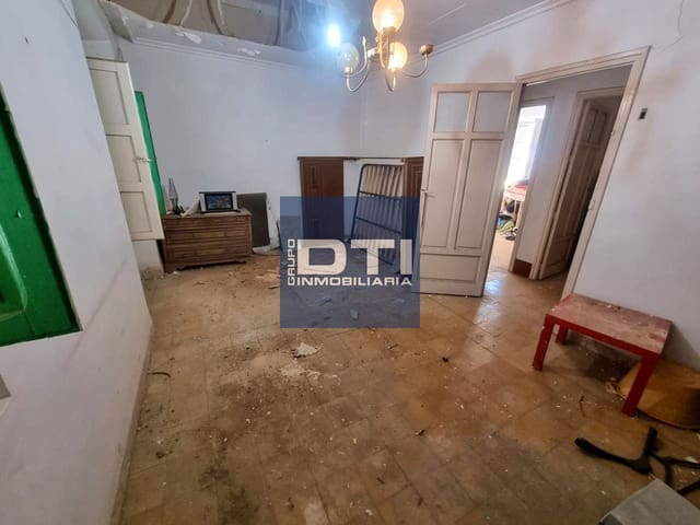 4 soveværelse Villa til salg i Fátima, Albacete by - € 220.000 (Ref: 9466208)