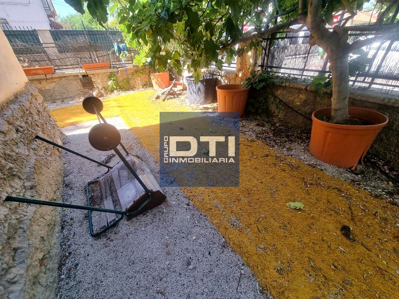 4 soveværelse Villa til salg i Albacete by - € 220.000 (Ref: 9466208)