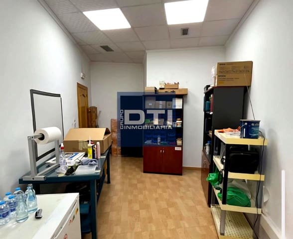 6 camera da letto Azienda in vendita in Cañicas - Canal de Maria Cristina, Albacete città - 175.000 € (Rif: 9466209)