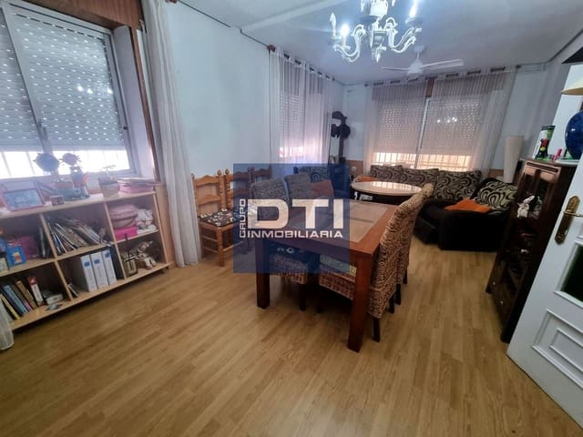 4 makuuhuone Huvila myytävänä paikassa Fátima, Albacete kaupunki - 310 000 € (Ref: 9467907)