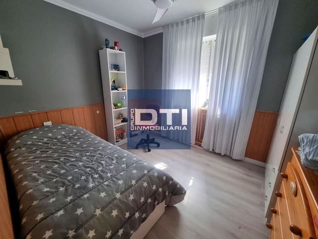 4 makuuhuone Huvila myytävänä paikassa Fátima, Albacete kaupunki - 310 000 € (Ref: 9467907)