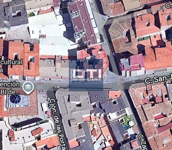 5 quarto Apartamento para venda em Feria, Albacete cidade - 275 000 € (Ref: 9471519)