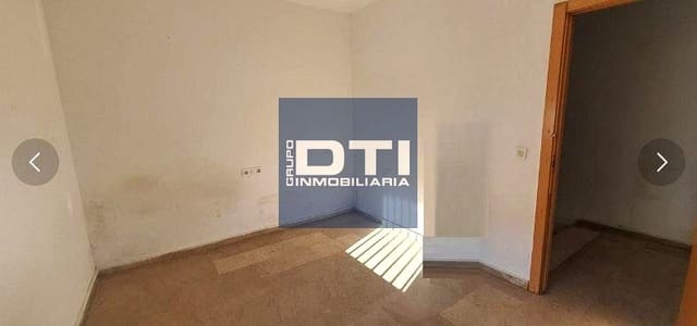 3 slaapkamer Villa te koop in Hinojos met garage - € 69.000 (Ref: 9487218)