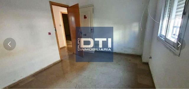 3 slaapkamer Villa te koop in Hinojos met garage - € 69.000 (Ref: 9487218)