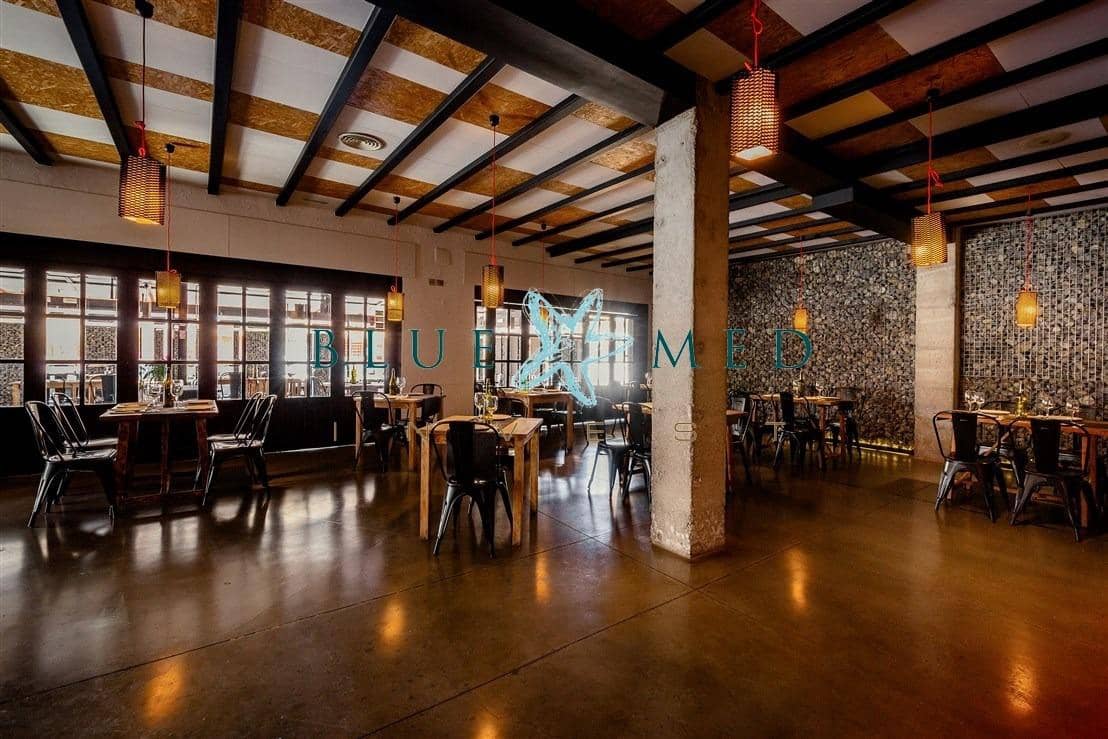 Comercial para venda em Puerto de Mazarron - 1 000 000 € (Ref: 10015608)