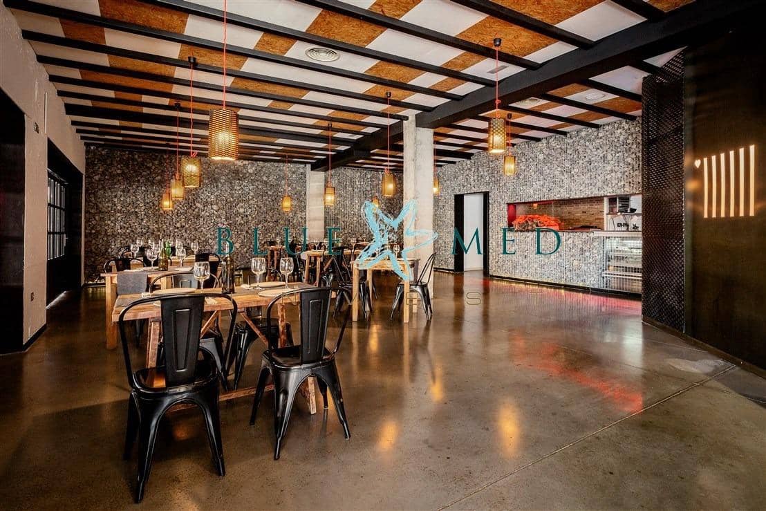 Comercial para venda em Puerto de Mazarron - 1 000 000 € (Ref: 10015608)