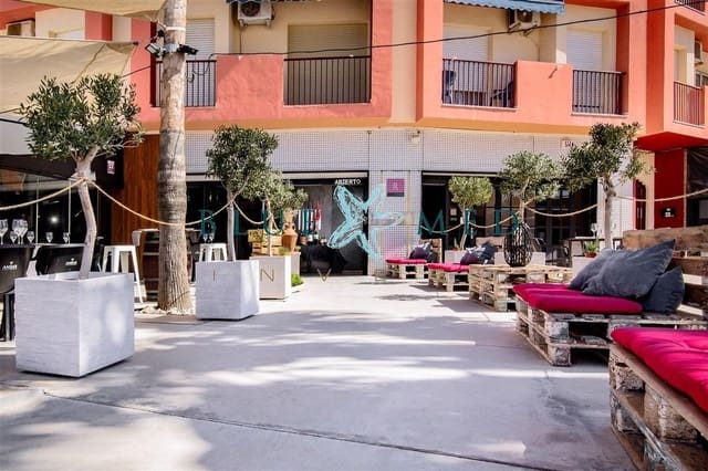 Comercial para venda em Puerto de Mazarron, Mazarrón - 1 000 000 € (Ref: 10015608)